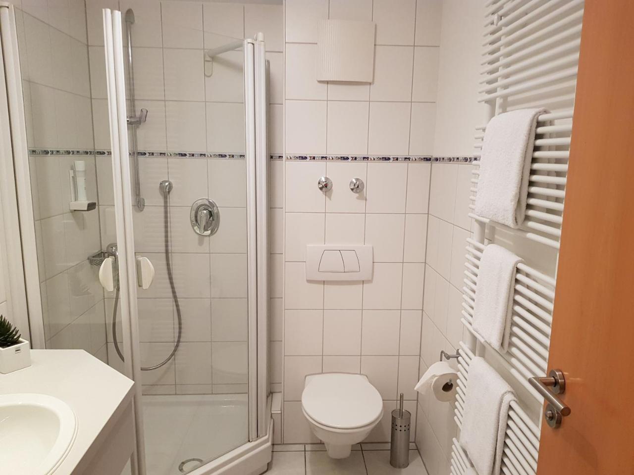 Hotel Habana Aalen Buitenkant foto