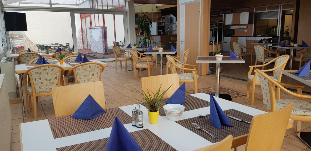 Hotel Habana Aalen Buitenkant foto